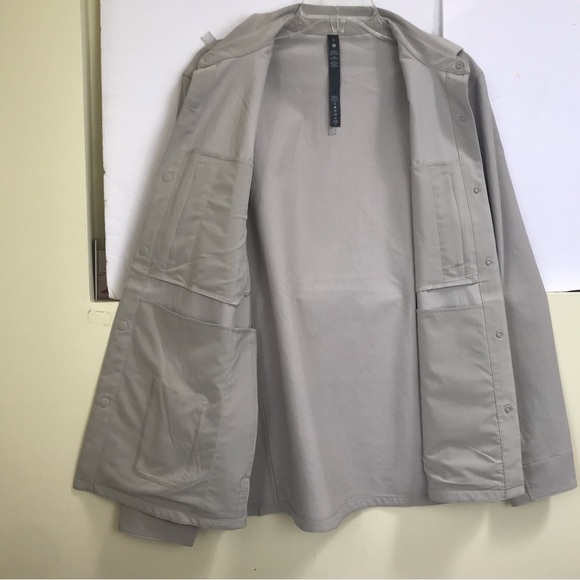Lululemon Moon Drift Long Sleeve Shirt Stretch Shacket Minimalist Pockets Zipper - Picture 4 of 15